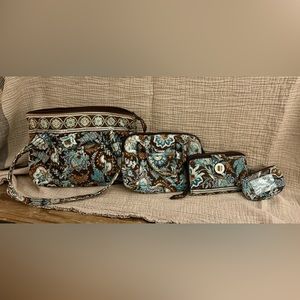 Vera Bradley set. Like new condition